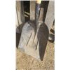 Image 2 : steel shovel