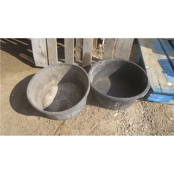 2 trough pails