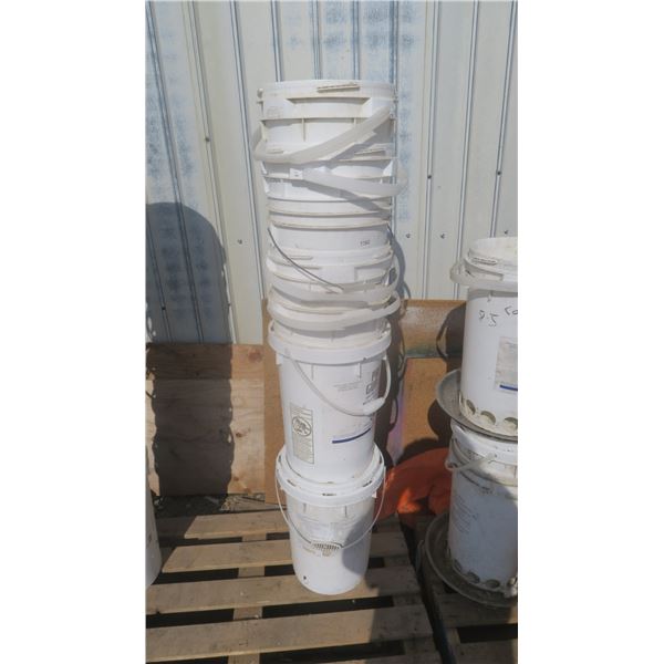 lot of assorted buckets