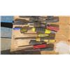 Image 2 : lot of assorted screwdrivers