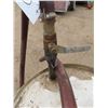 Image 4 : Drum with hose & valve  - Diesel motor oil - empty