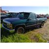 Image 2 : 1995 gmc Sierra straight cab 4X4- manual trans.  NO Key AS IS  VIN 1GTFK24K5SZ2550708