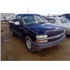 Image 2 : 1999 Chev Silverado straight cab 1500 2 WD  runs and drives has key  Sask reg  VIN 1GCEC14TOX2142295