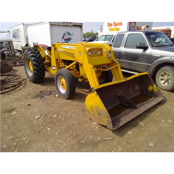 Massey Ferguson 204 Tractor ( ser A341020) 2276.1 hrs c/w 200 series loader ( ser # 2614) and 3 pt h