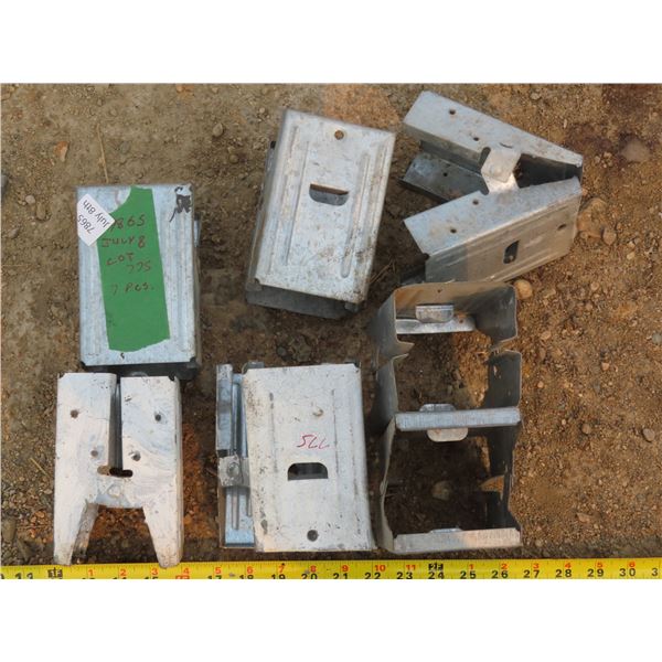 7 Sawhorse Brackets