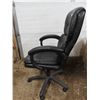 Image 4 : Padded office chair with adjustable hight and lock