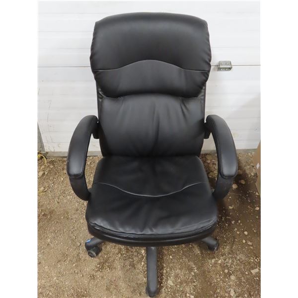 Padded office chair with adjustable hight and lock