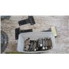 Image 2 : lot of assorted hinges