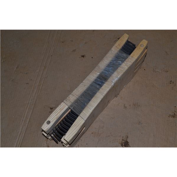 8 Wire brushes