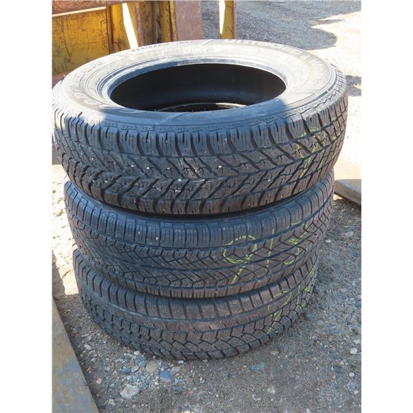 Set of 3 225/65R17 102T Goodyear Ultra grip tires