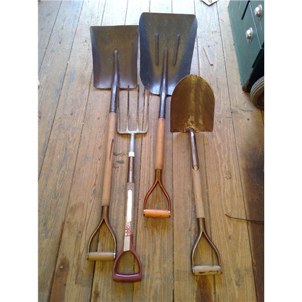 2 shovels, spade potato fork