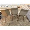 Image 2 : 3 chairs