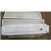Image 3 : 5 halogen roof light fixtures - 48"x12"