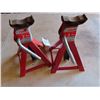 Image 2 : Pair of 2 ton jacks - like new