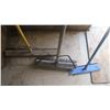 Image 2 : 2 push brooms and mop