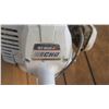 Image 3 : Echo GT-200 weedwhacker - untested, has compression