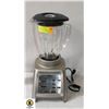 Image 1 : OSTER 6 CUP BLENDER W/REVERSING TECHNOLOGY