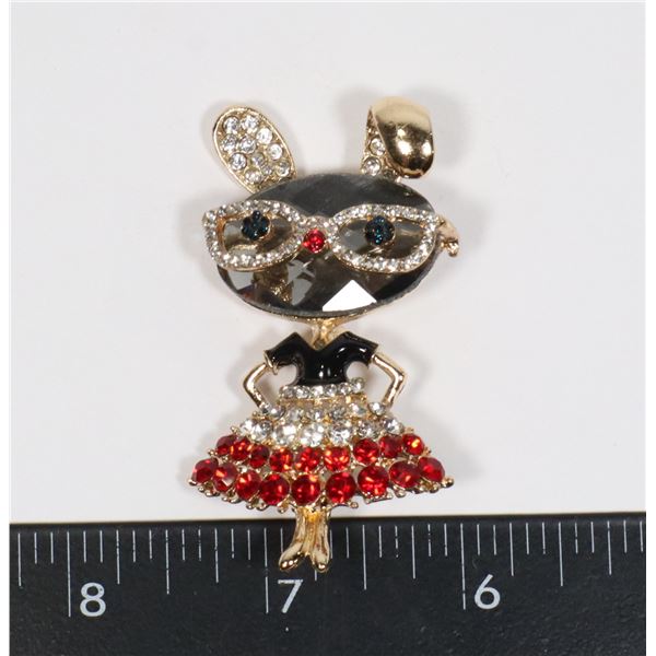 NEW RHINESTONE BUNNY BROOCH