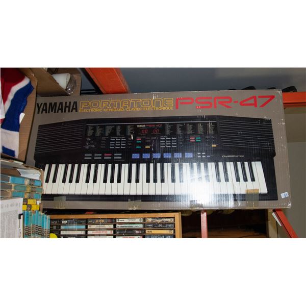 YAMAHA PORTATONE ELECTRONIC KEYBOARD