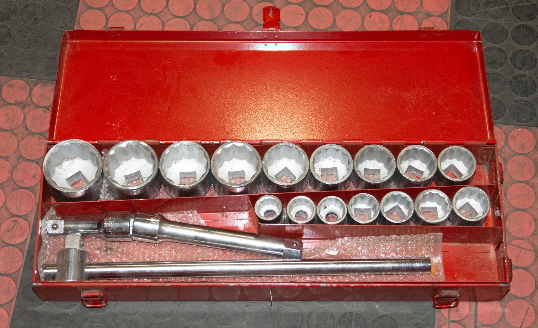 NEW 3/4 DRIVE SOCKET SET