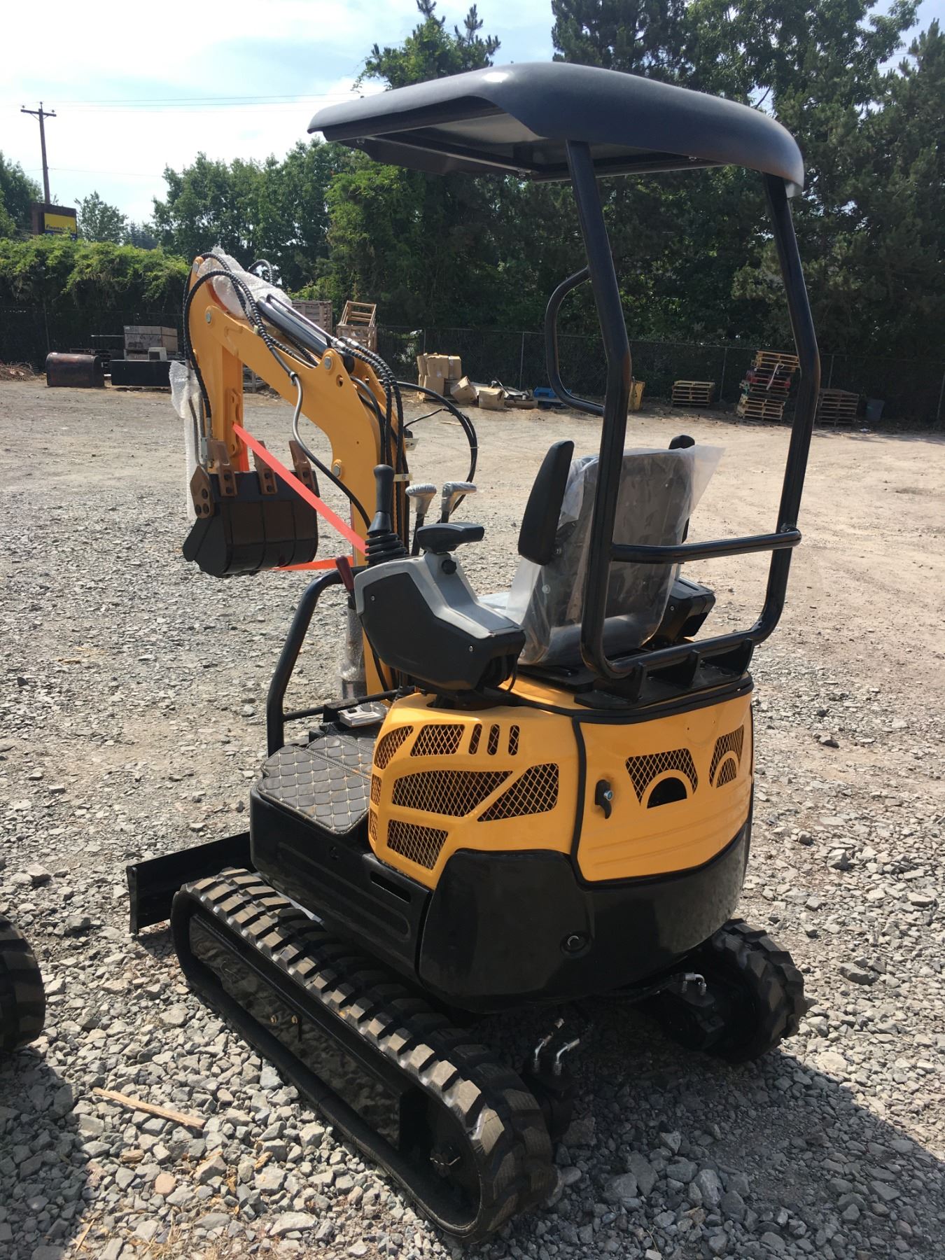2023 DIGGIT EM15 880 KG LOAD CAPACITY 43 WIDTH HYDRAULIC GAS POWERED 2023-diggit-em15-880-kg-load-capacity-43-width-hydraulic-gas-powered