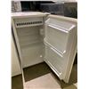 Image 2 : FRIGIDAIRE BAR FRIDGE