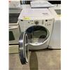 Image 2 : MAYTAG 5000 SERIES WITH STEAM FRONT LOAD CLOTHES DRYER