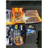 Image 3 : BIN OF *ALL NEW* ASSORTED MEN'S SHAVING PRODUCTS INCLUDING; SCHICK HYDRO 5 REPLACEMENT BLADES,