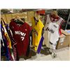 Image 3 : 11 ASSORTED SPORTS JERSEYS INCLUDING; LA LAKERS LEBRON JAMES, NEW ENGLAND PATRIOTS TOM BRADY,