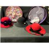 Image 1 : 3 LADIES BOWLER HATS WITH FLORAL BOX