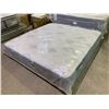 Image 2 : KINGSDOWN KING SIZED MATTRESS