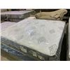 Image 2 : KINGSDOWN KING SIZED MATTRESS