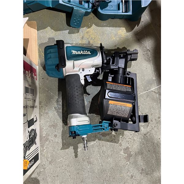 MAKITA PNEUMATIC ROOFING COIL NAILER AND DRILL SET