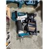 Image 1 : MAKITA PNEUMATIC ROOFING COIL NAILER AND DRILL SET