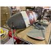 Image 2 : MILLENIUM 3 160 SNOWBOARD WITH BINDINGS AND SURFBOARD