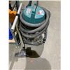 Image 2 : MAKITA 406 WET DRY VAC