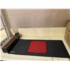 Image 2 : BOX OF APPROX 20 CLUTCH DESK MOUSE PADS APPROX 35 X 16 MODEL MP-M01