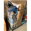 Image 1 : PALLET OF ASSORTED ITEMS INCLUDING; TOWER FAN, TRADER JOES BAG, WOVEN BASKET & MORE