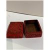 Image 2 : CINNABAR LACQUERED CARVED FLOWER BLOSSOM JEWELRY CASE