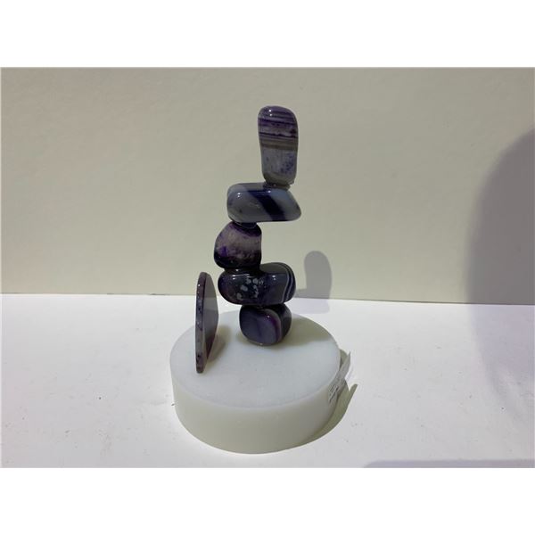 INUKSHUK AGATE ART DISPLAY (REQUIRES REPAIR) RETAIL $400