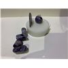 Image 3 : INUKSHUK AGATE ART DISPLAY (REQUIRES REPAIR) RETAIL $400