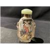 Image 2 : CHINESE REVERSE PAINTED SNUFF BOTTLE