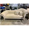Image 1 : SOFA WITH THROW PILLOWS APPROX 84"