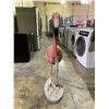 Image 2 : FLAMINGO STATUE 4'