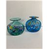 Image 2 : 2 Very Pretty Signed Philbin Studio Vases & Decorative Vintage Hat