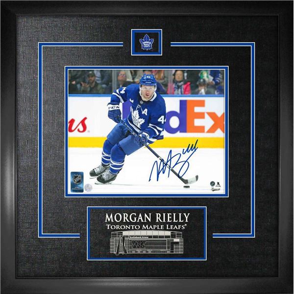 Rielly,M Signed 8x10 Etched Mat Maple Leafs Blue Skating With Puck-H - Toronto Maple Leafs - 90-319