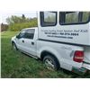 Image 2 : 2004 FORD F150 4X4 , AC, POWER LOCKS/WINDOWS CAMPER NOT INCLUDED