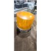 Image 1 : ORANGE ROTATING SAFETY BEACON