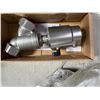 Image 8 : GROUP LOT OF ASST STAINLESS STEEL VALVES, FITTINGS, NUTS AND BOLTS, ETC AS SHOWN IN PHOTOS