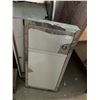 Image 2 : 13WX55" HIGH BUILT-IN STAINLESS PAPER TOWEL DISPENSER/GARBAGE BIN. NO KEYS